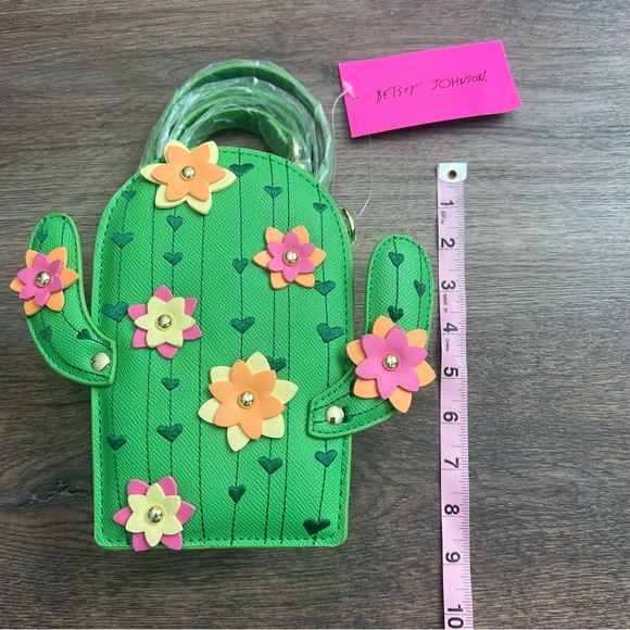 NWT Betsey Johnson Kitsch XO Desert Cactus 3D faux leather crossbody bag - Picture 13 of 14